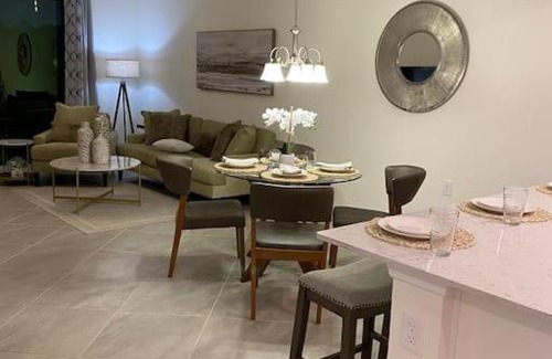 Lakewood Ranch Apartment | GOLF Paradise!-Lakewood National -Beautiful Resort -Palmer's Cove Condo