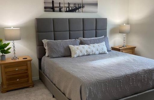 Lakewood Ranch Apartment | GOLF Paradise!-Lakewood National -Beautiful Resort -Palmer's Cove Condo