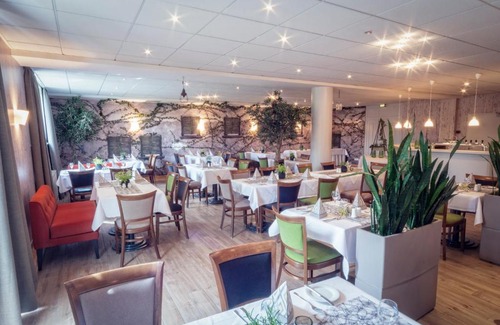 Trostau Hotel | Golfhotel Fahrenbach