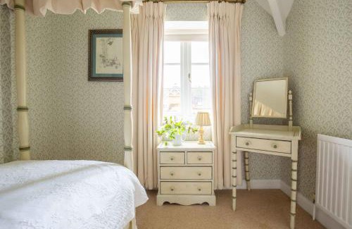 Chipping Norton House | Goodwood Cottage
