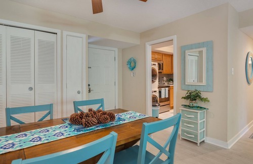 South Beach Condo | Gorgeous 1 Bedroom Villa in the Bluff Villas, Sea Pines.