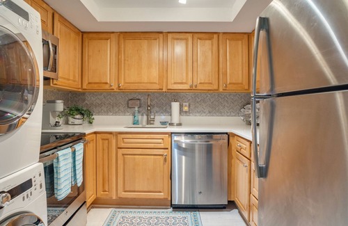 South Beach Condo | Gorgeous 1 Bedroom Villa in the Bluff Villas, Sea Pines.