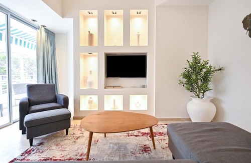 Tel Aviv Apartment | Gorgeous 2BR at Ruppin by HolyGuest
