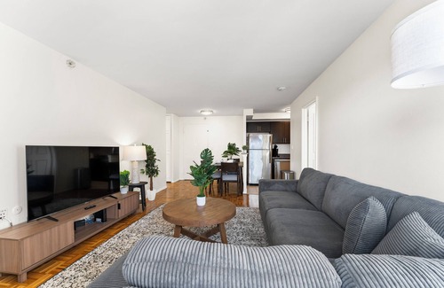 Brookline Apartment | Gorgeous 2BR Next to BU 1738