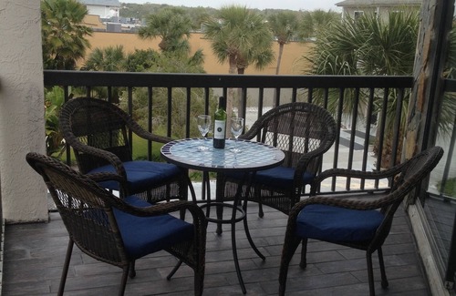 Indian Shores Condo | GORGEOUS BEACH HOME! NEWLY DECORATED! Beach and Intracoastal Access.