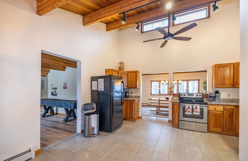 Sunday River Area House | GORGEOUS HOME ACROSS THE STREET FROM THE TRAIL