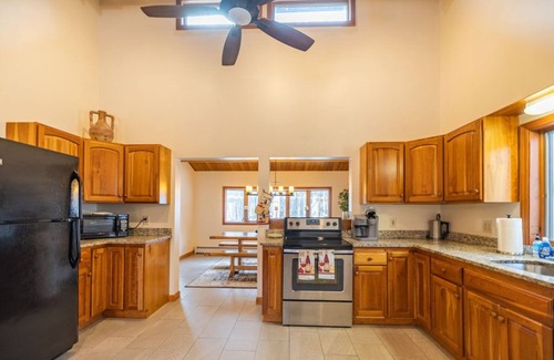 Sunday River Area House | GORGEOUS HOME ACROSS THE STREET FROM THE TRAIL