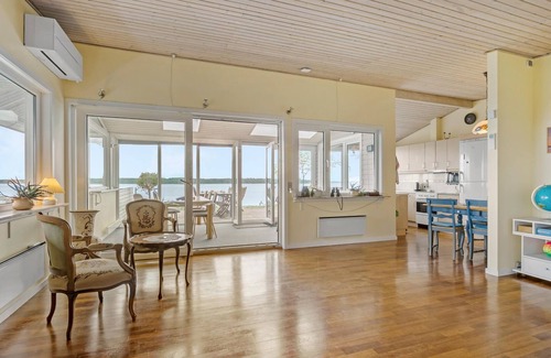 Olsted House | Gorgeous home in ølsted with kitchen