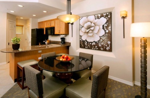North Scottsdale Resort | Gorgeous Resort - Only a 10 Minute Walk to TPC Scottsdale Golf Course!