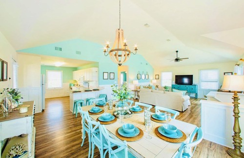Avon House | Gorgeous Semi-Oceanfront - Amazing Ocean Views - Hot Tub~ Pirate Mini Golf- Avon