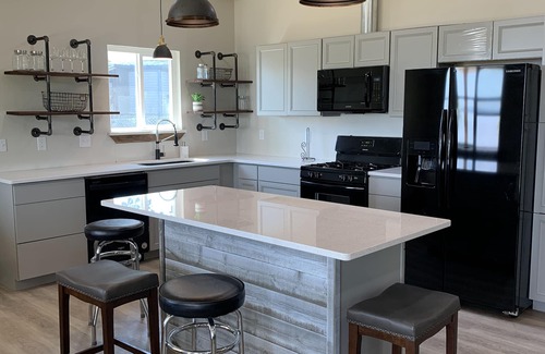 Hoyt House | Gorgeous views, lakefront home with sandy beaches, dog friendly, hot tub
