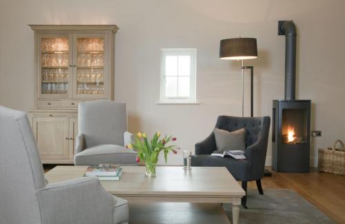 Stonegate House | Goudhurst Oast by Bloom Stays