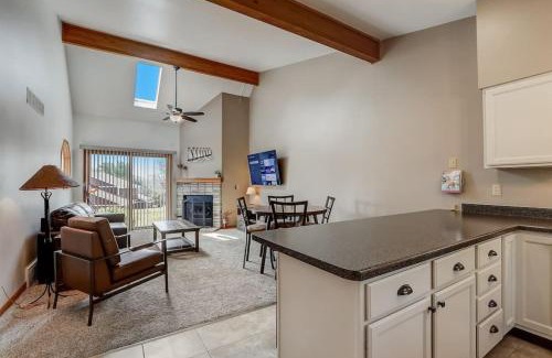 Lake Delton House | Grace Jo Vacation Home at Tamarack Highland 5