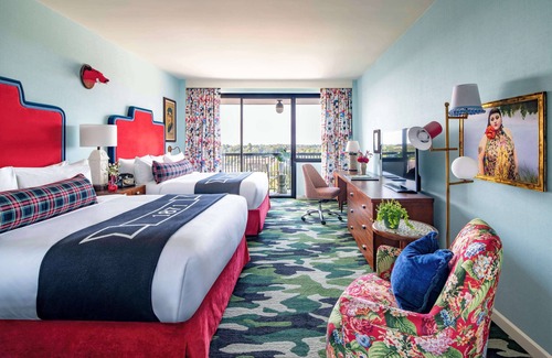 Fayetteville Hotel | Graduate by Hilton Fayetteville AR