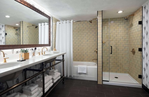 State College Hotel | Graduate by Hilton State College