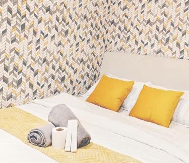 Downtown Apartment | Gramercy Residences Makati by Christine Suites PH with Balcony