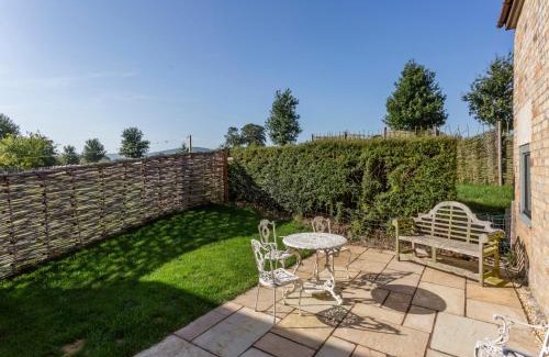 Brimpsfield House | Granary, Cheltenham