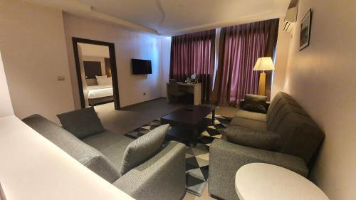 Conakry Hotel | Grand Hotel Central Conakry