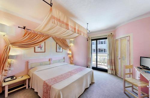 Baja Sardinia Hotel | Grand Hotel Smeraldo Beach