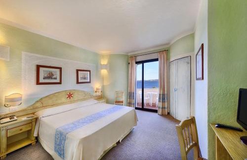 Baja Sardinia Hotel | Grand Hotel Smeraldo Beach