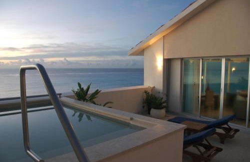 Punta Cancun Resort | Grand Park Royal Cancun - All Inclusive