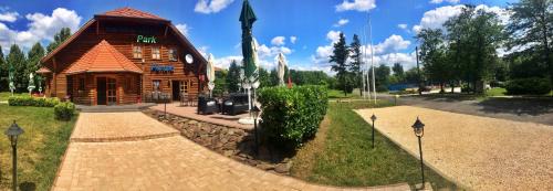 Peterhegy House | Grand Slam Park Inn