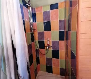 Busseol Apartment | Grand studio avec vu sur château