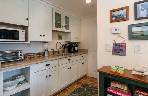 Estate Enighed Condo | Grande Bay: Sugar N' Spice: Studio Condo Great Views & Reviews; Newly Renovated