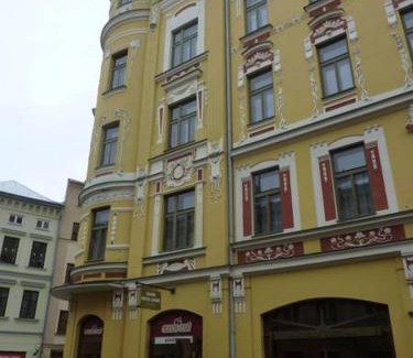 Jihlava Hotel | Grandhotel Garni