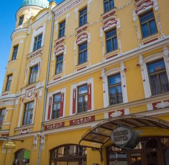 Jihlava Hotel | Grandhotel Garni