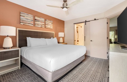 Sapphire Resort | Great Adventure in North Carolina! 3 Pools, Ski Equipment Rentals, Free Parking