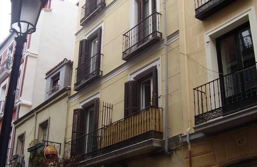 Barrio de las Letras Condo | GREAT APARTMENT ZONE CENTRE. Equipped