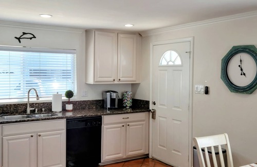 San Clemente Cottage | 🏄GREAT LOCATION: FAMILY & PET FRIENDLY BEACH COTTAGE🌊