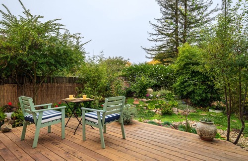 Redwood City House | Greek island inspired three bedroom home