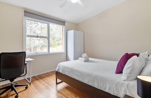 Wentworth Falls House | Green Leaf Retreat/Central to Mountain Attractions