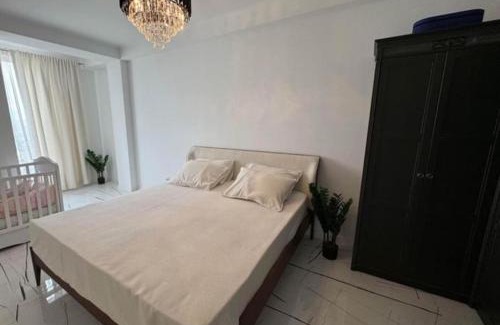 Chisinau Apartment | Green ray
