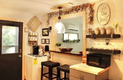 Marlinton Cottage | Greenbrier Getaway 2: Mins from Bike Trail, Fenced Yard, Firepit; 1 Dog OK