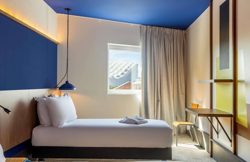 Le Rouet Hotel | greet hotel Marseille Parc Chanot Velodrome
