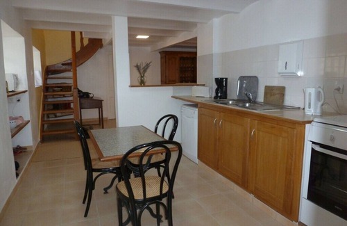 Barjols Apartment | GRENACHE" APARTMENT IN THE HEART OF A 120-HECTARE VINEYARD