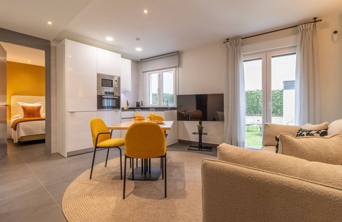 Barrio de La Latina Apartment | Groundfloor interior terrace (Latina Toledo I)