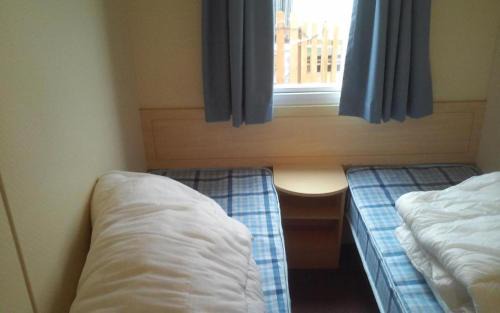 Great Yarmouth Cabin | Grouse 2195