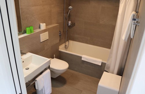 Guarda Cabin | Guarda Lodge