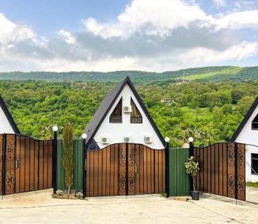 Qechresh Ski Chalet | Guba Hillside Chalet