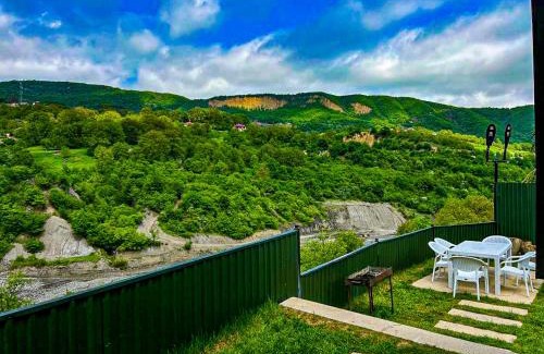 Qechresh Ski Chalet | Guba Hillside Chalet