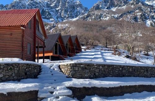 Shale House | Guest House Astrit Villi