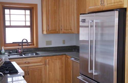 La Pointe House | Guest House on Owners Lakefront Property