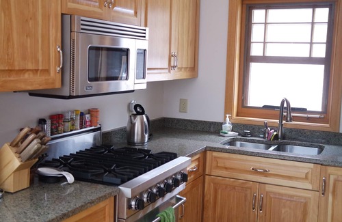 La Pointe House | Guest House on Owners Lakefront Property