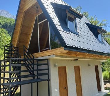 Shale House | Guest House Rrashkadoli