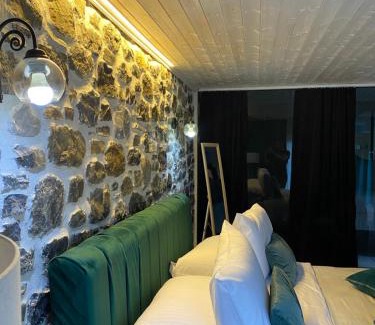 Shale House | Guesthouse Bec Villi