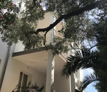Novalja Apartment | Guesthouse - Hotel California